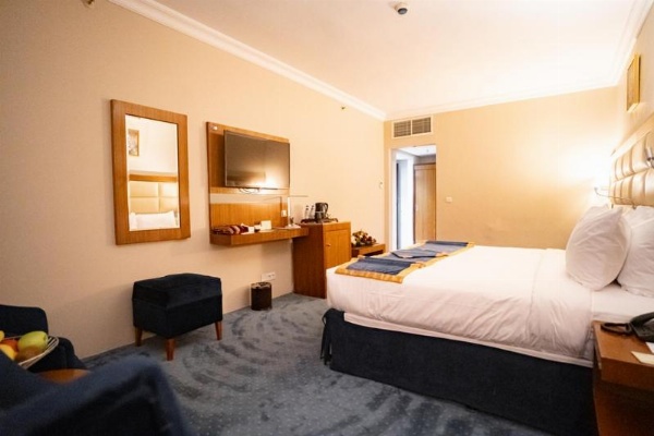 Emaar Elite Al Madina Hotel image 12