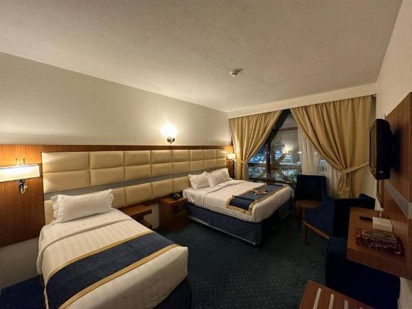 Emaar Elite Al Madina Hotel image 13