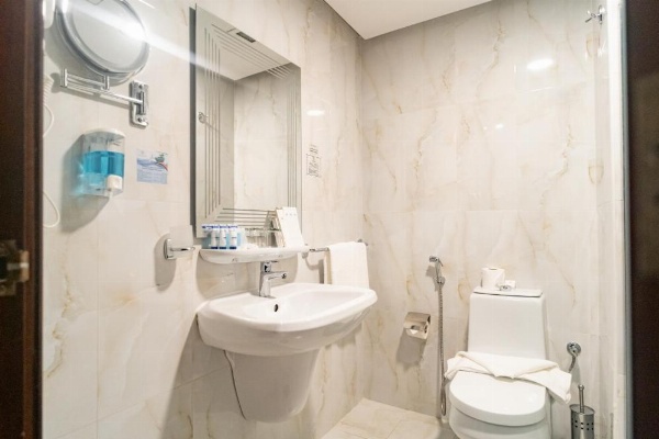 Emaar Elite Al Madina Hotel image 6